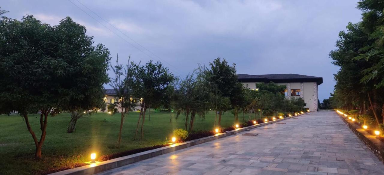 Soaltee Westend Resort Chitwan Exterior foto