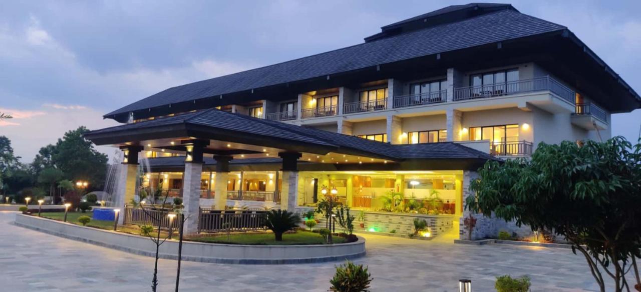 Soaltee Westend Resort Chitwan Exterior foto