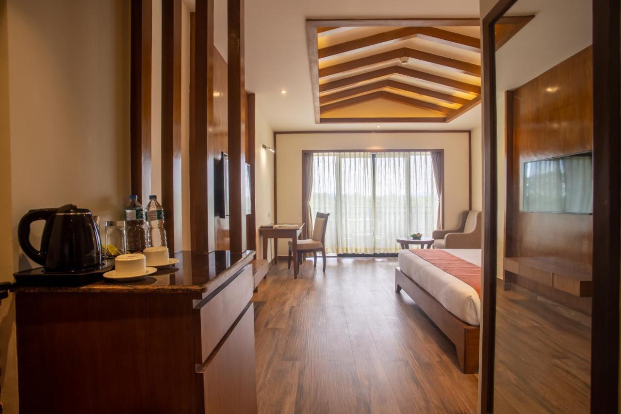 Soaltee Westend Resort Chitwan Exterior foto
